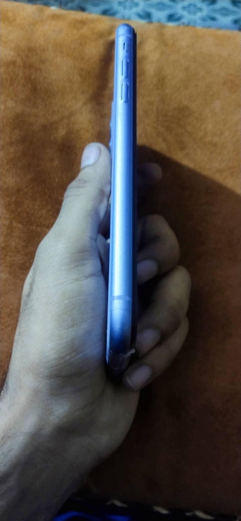 Apple iPhone 11 4