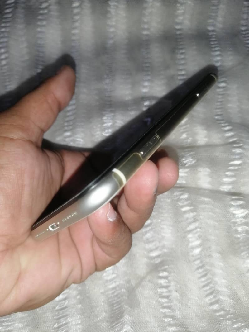 Apple iPhone 11 6