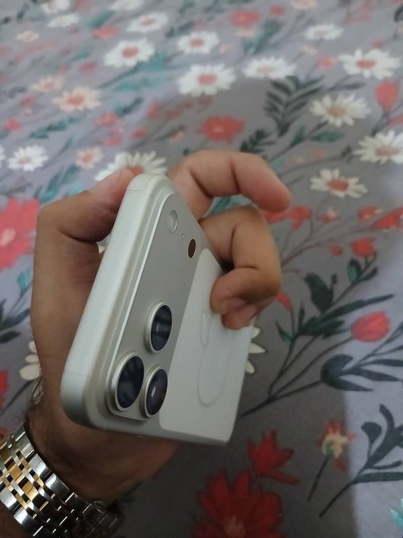 Apple iPhone 17 Pro Max 1