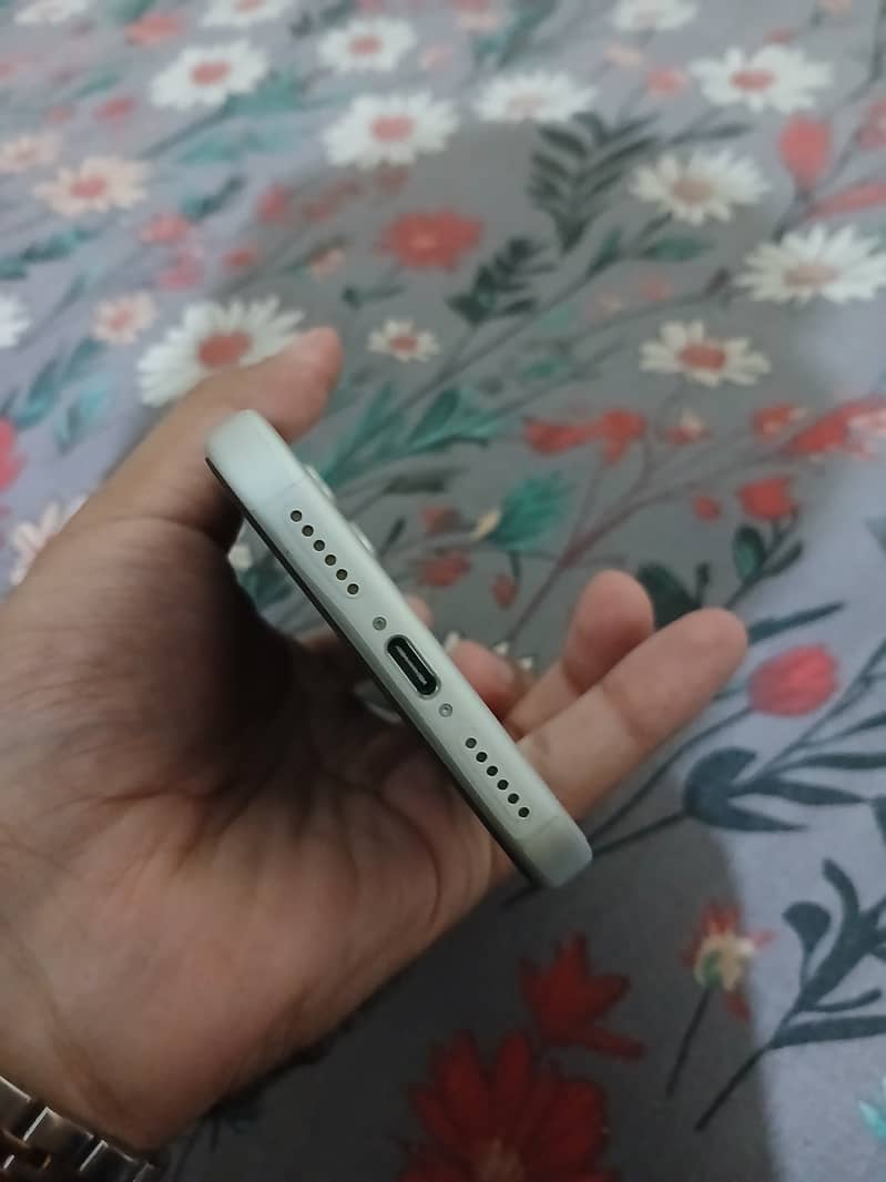 Apple iPhone 17 Pro Max 5