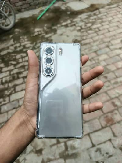 Tecno CAMON 40 Pro
