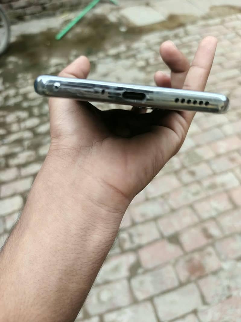 Tecno CAMON 40 Pro 4