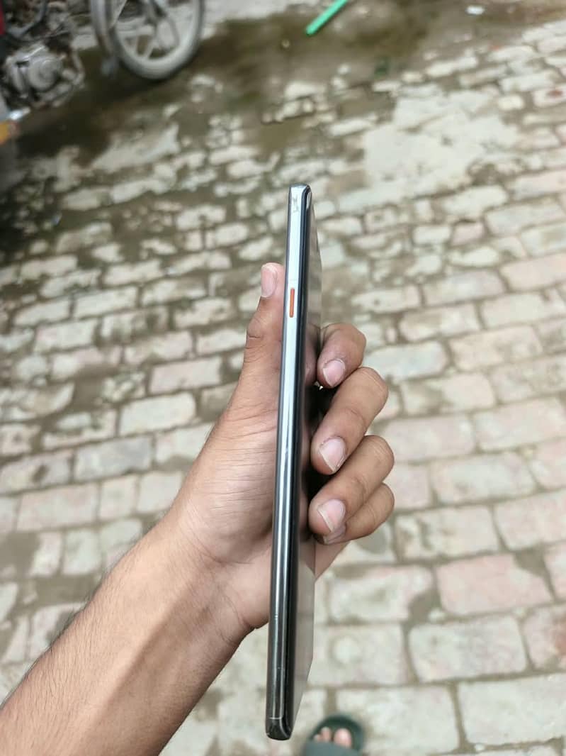 Tecno CAMON 40 Pro 5