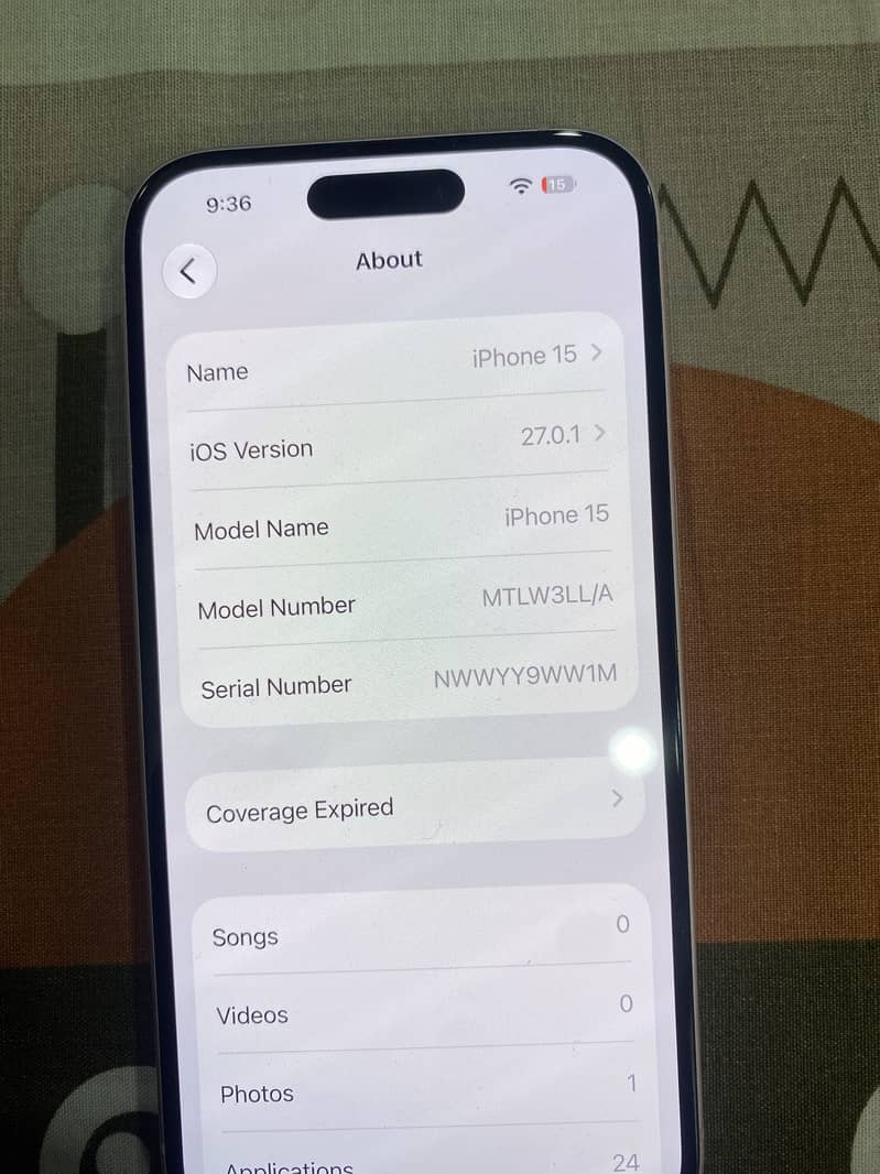 Apple iPhone 15 4