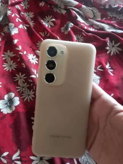 Tecno spark 40 pro plus 8.256gb