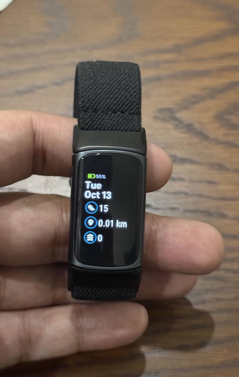 Fitbit Charge 5 Black/Graphite 1