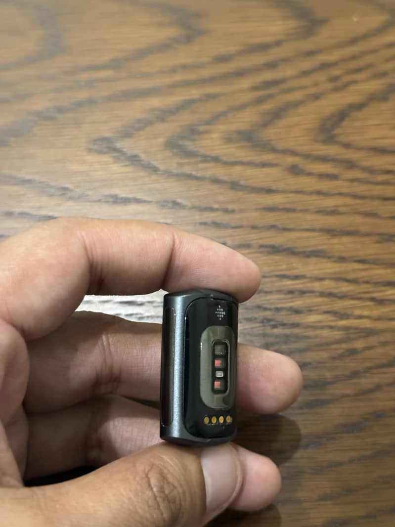 Fitbit Charge 5 Black/Graphite 2