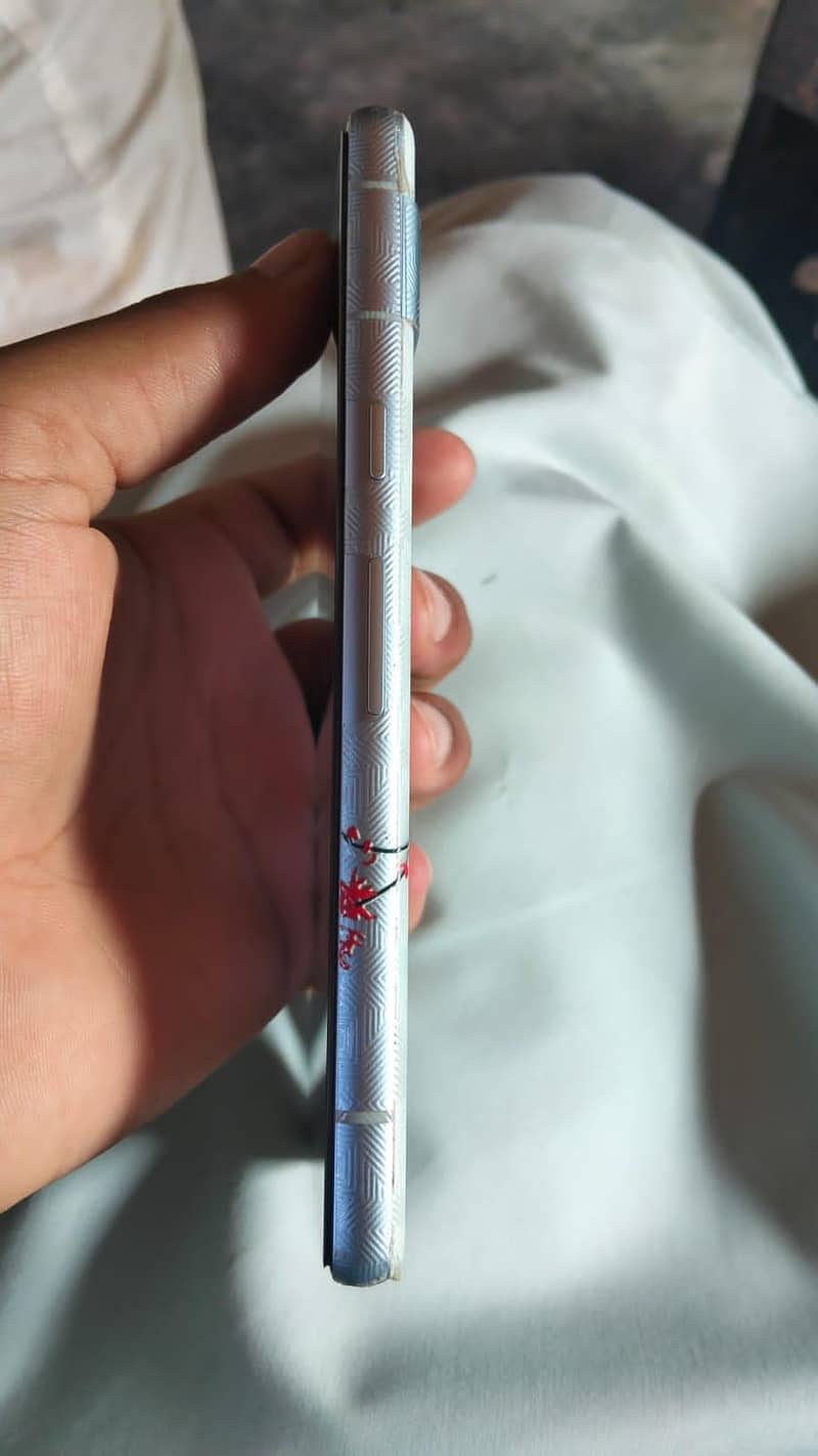 Google Pixel 7a 3