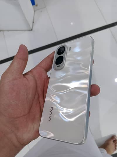 Vivo Y500