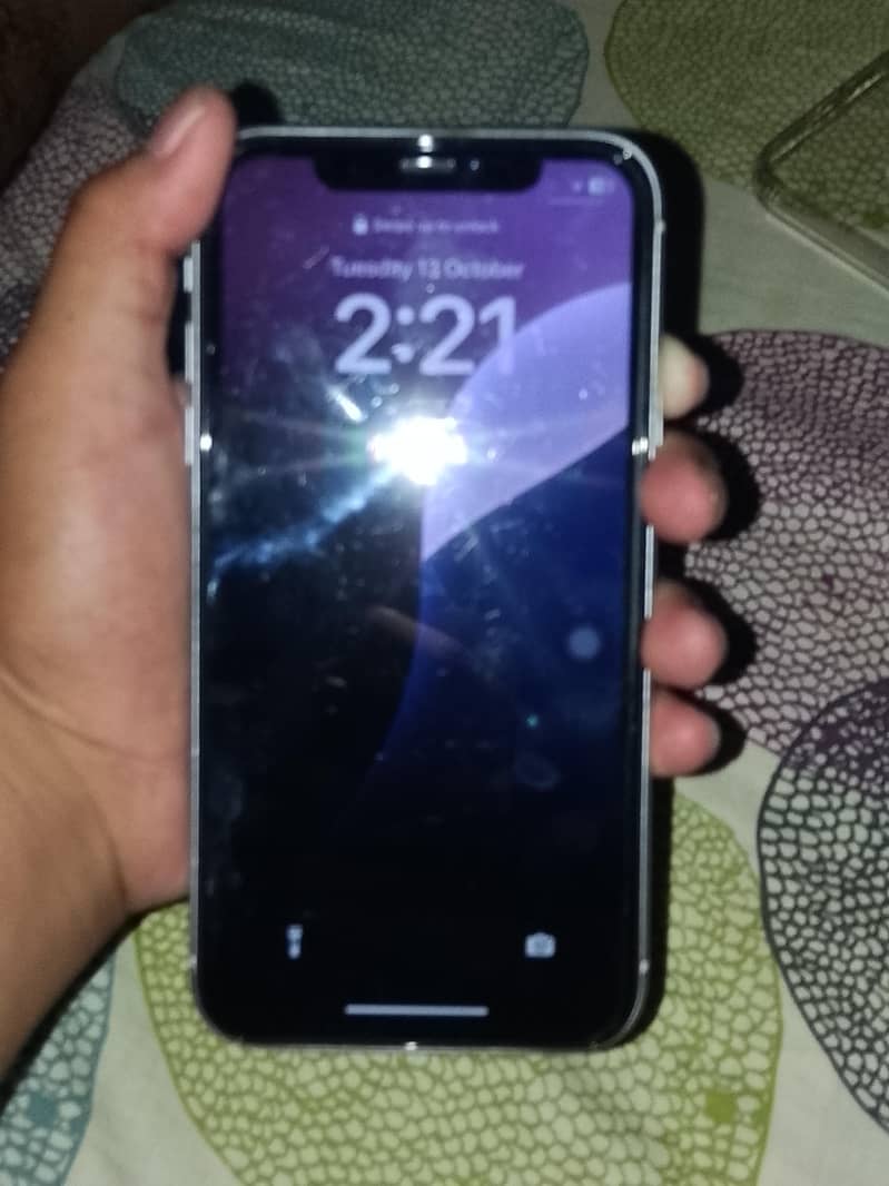 Apple iPhone XR 0
