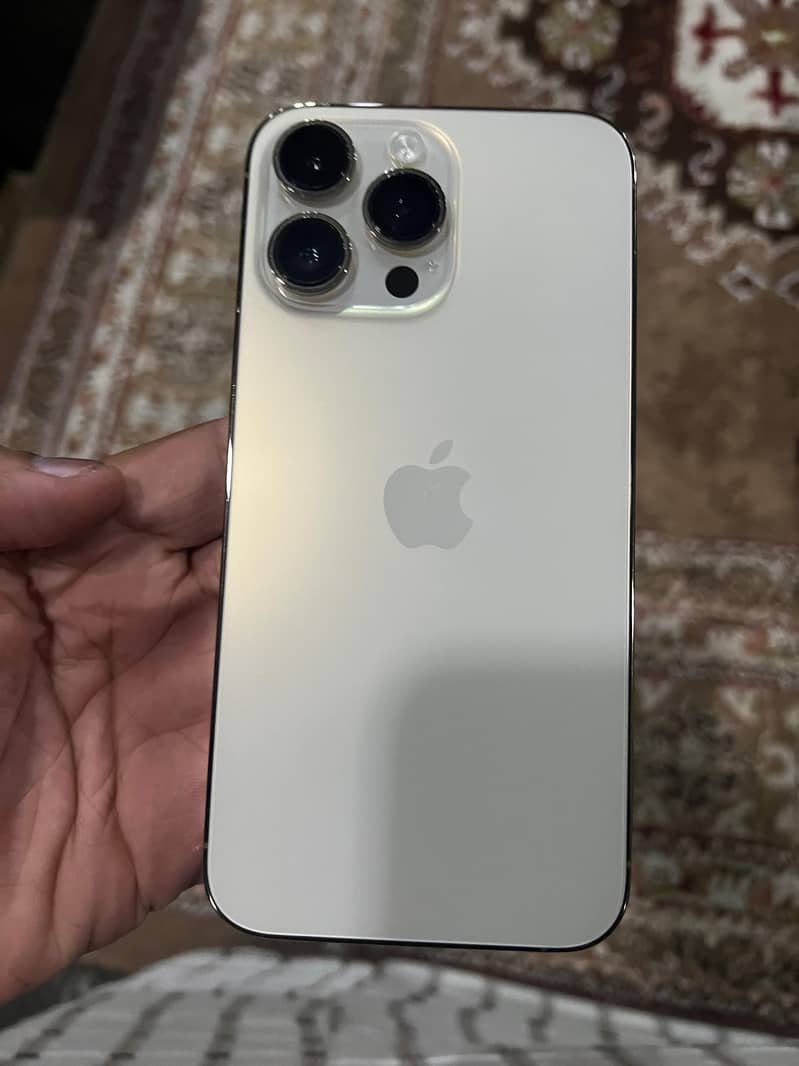Apple iPhone 14 Pro Max 2