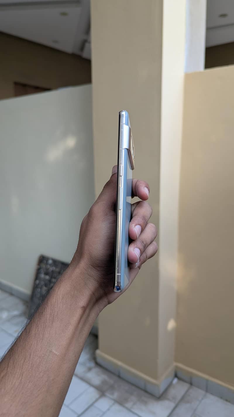 Google Pixel 7 Pro 9