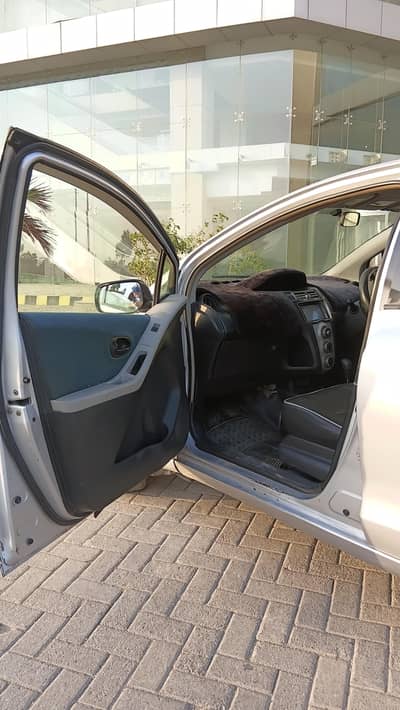 Toyota Vitz 2005