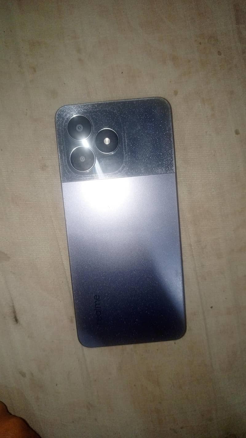 Realme C51 1