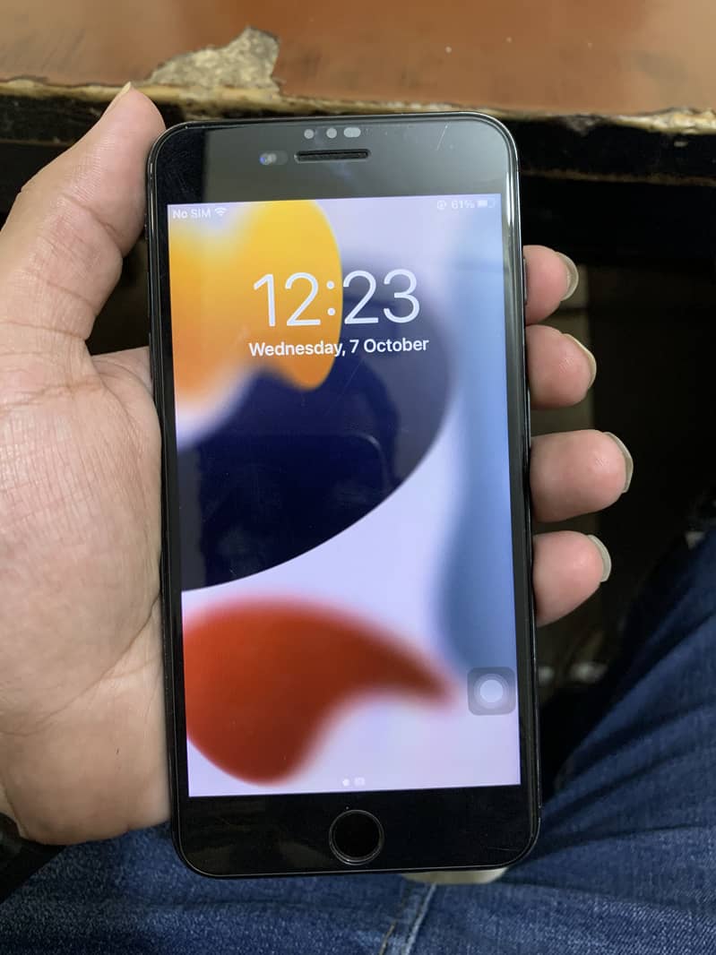 Apple iPhone 7 Plus 3