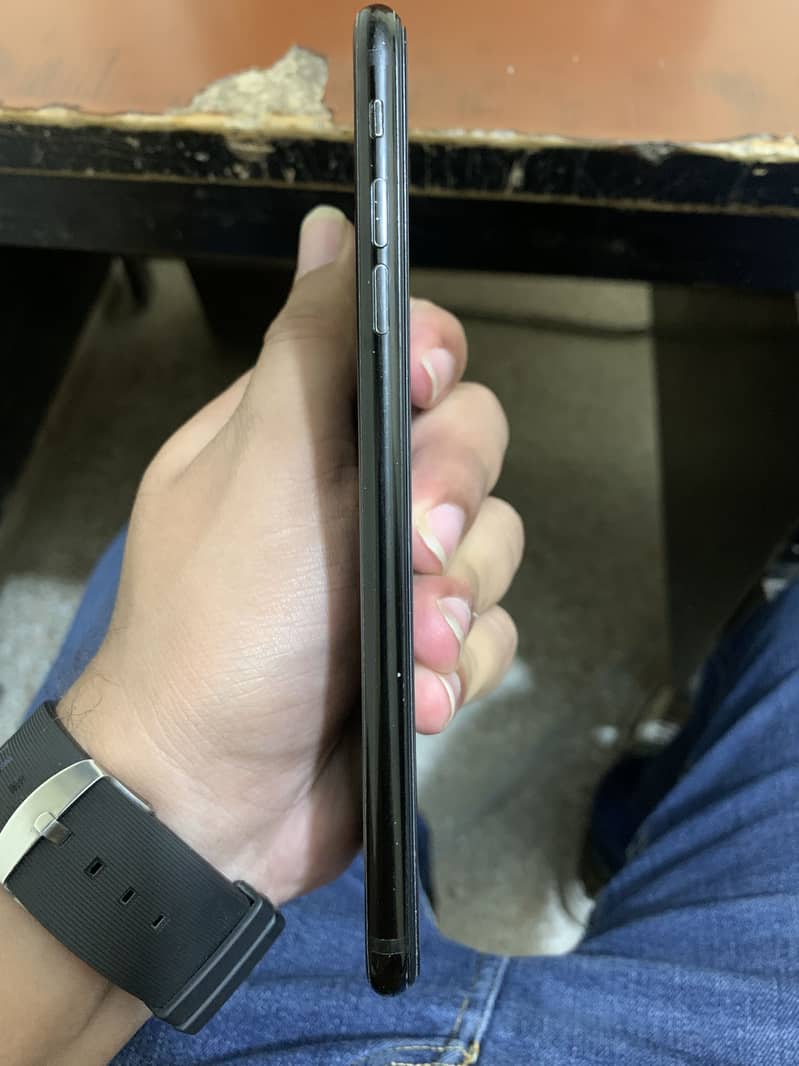 Apple iPhone 7 Plus 5