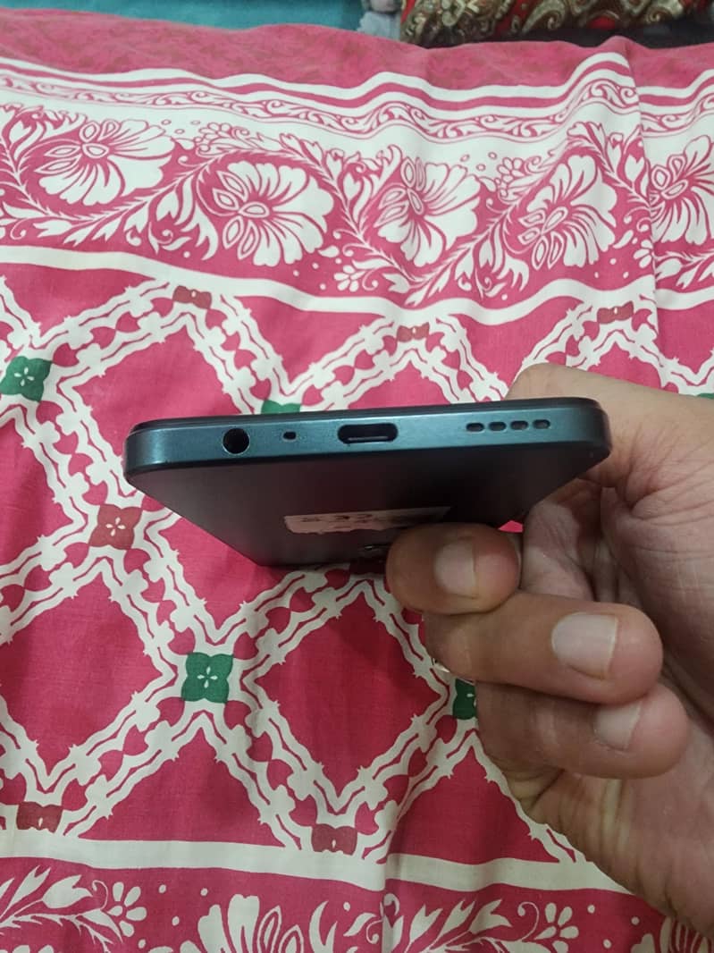 Realme C71 4