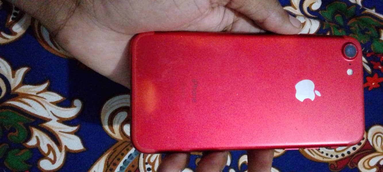Apple iPhone 7 1