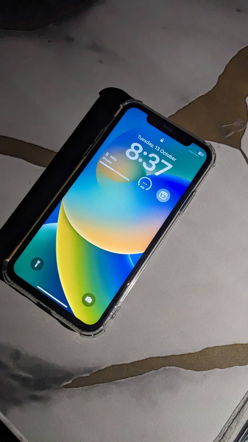 Apple iPhone XR 4