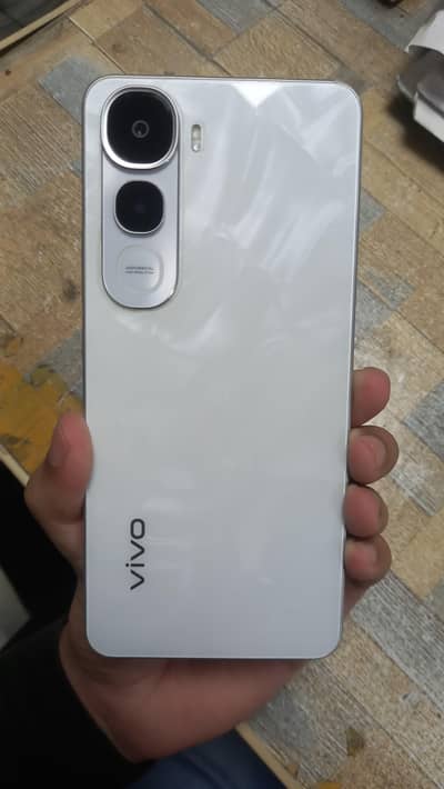 Vivo Y400
