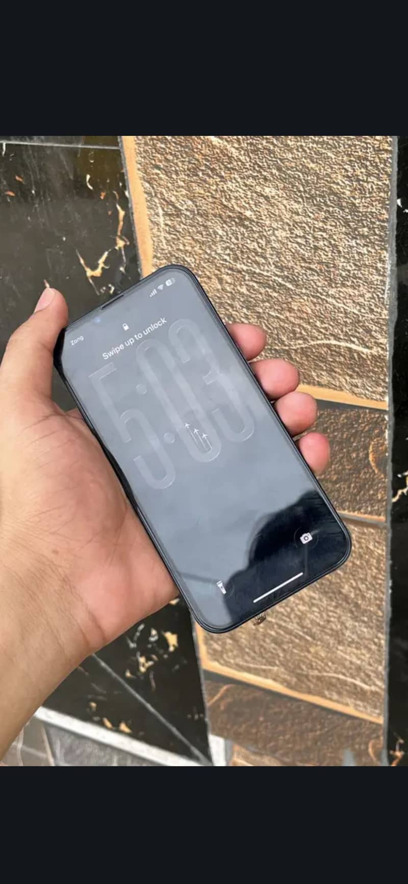 Apple iPhone 13 1