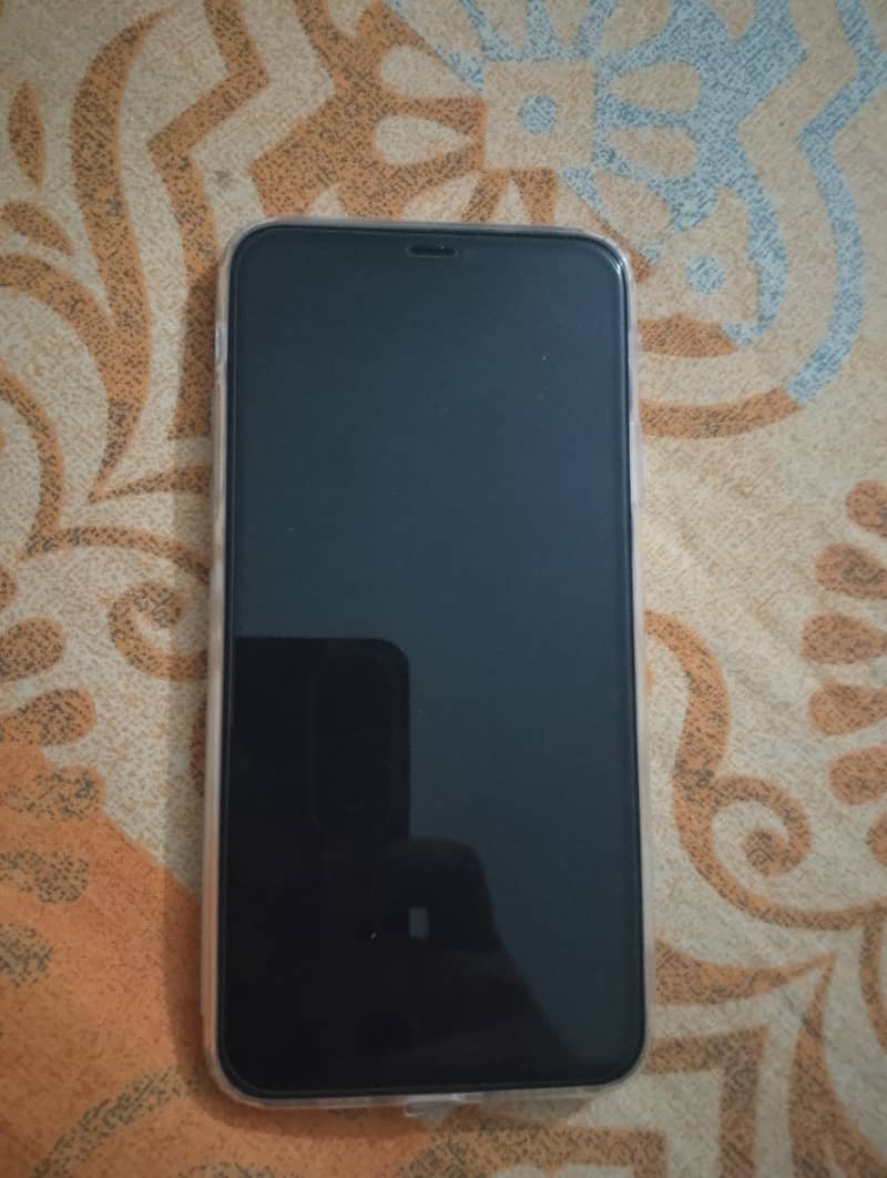 Apple iPhone 11 Pro Max 1