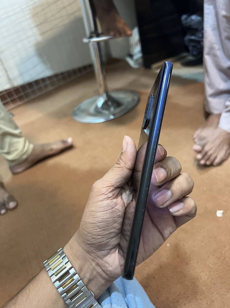 Arrows 5g 6