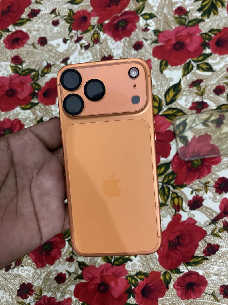 Apple iPhone 17 Pro Max 0