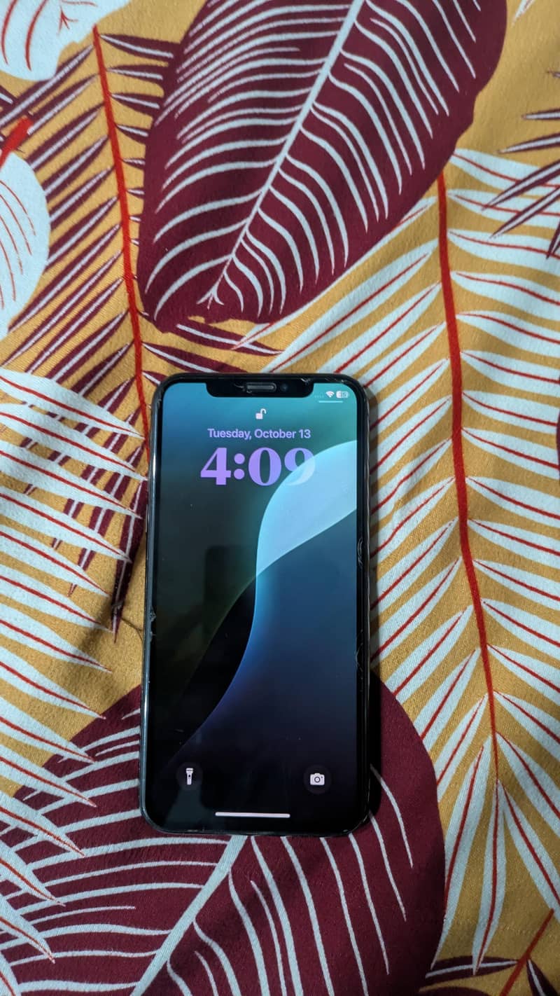 Apple iPhone XS 0
