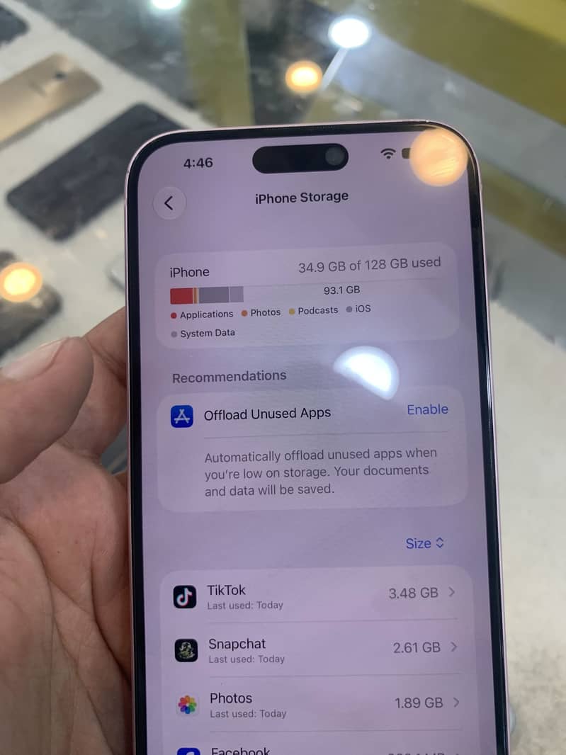 Apple iPhone 15 plus 1