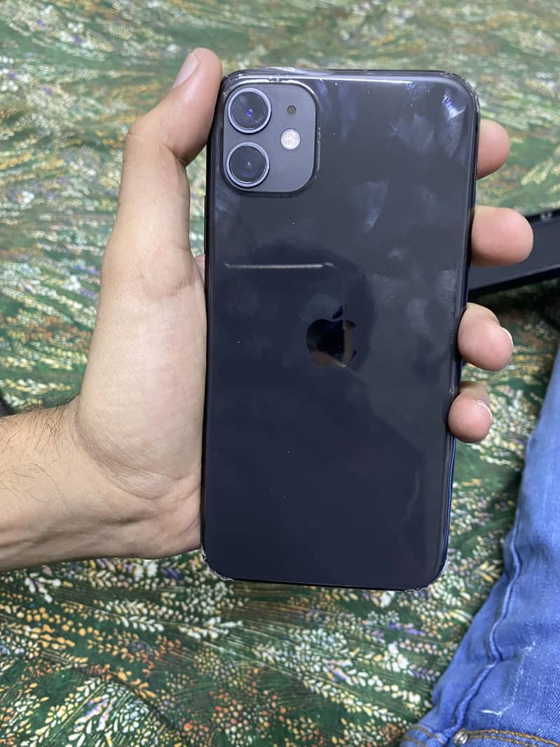 Apple iPhone 11 0