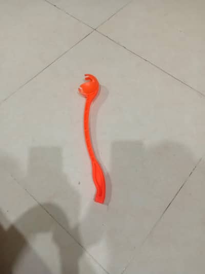 Ball thrower