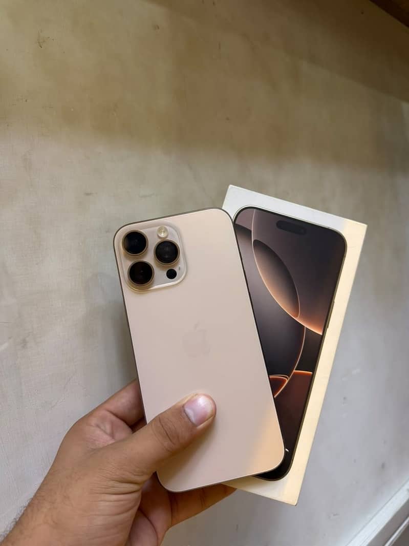 Apple iPhone 16 Pro Max 2
