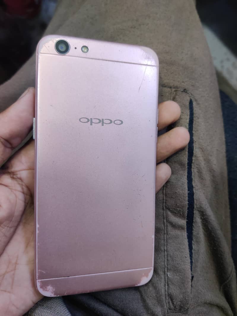 OPPO A57 0