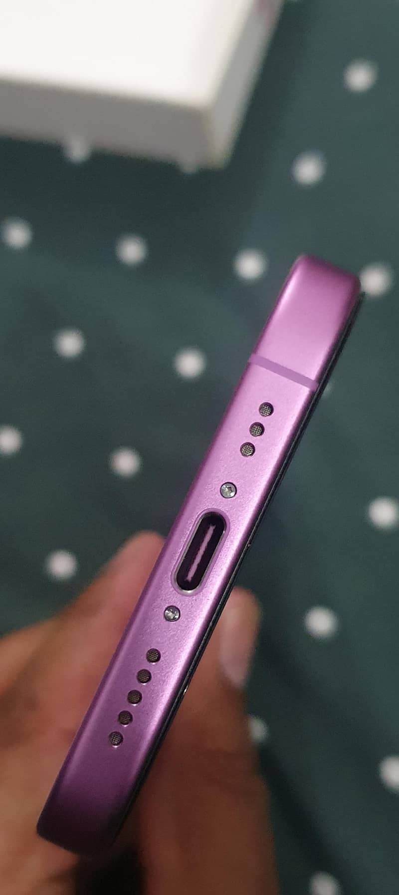 Apple iPhone 16 3