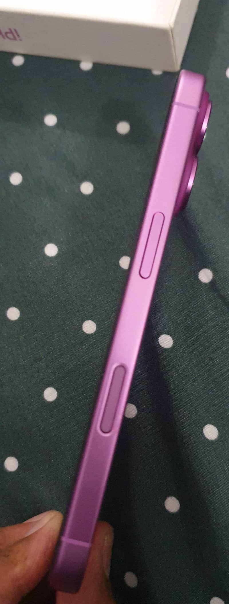 Apple iPhone 16 5
