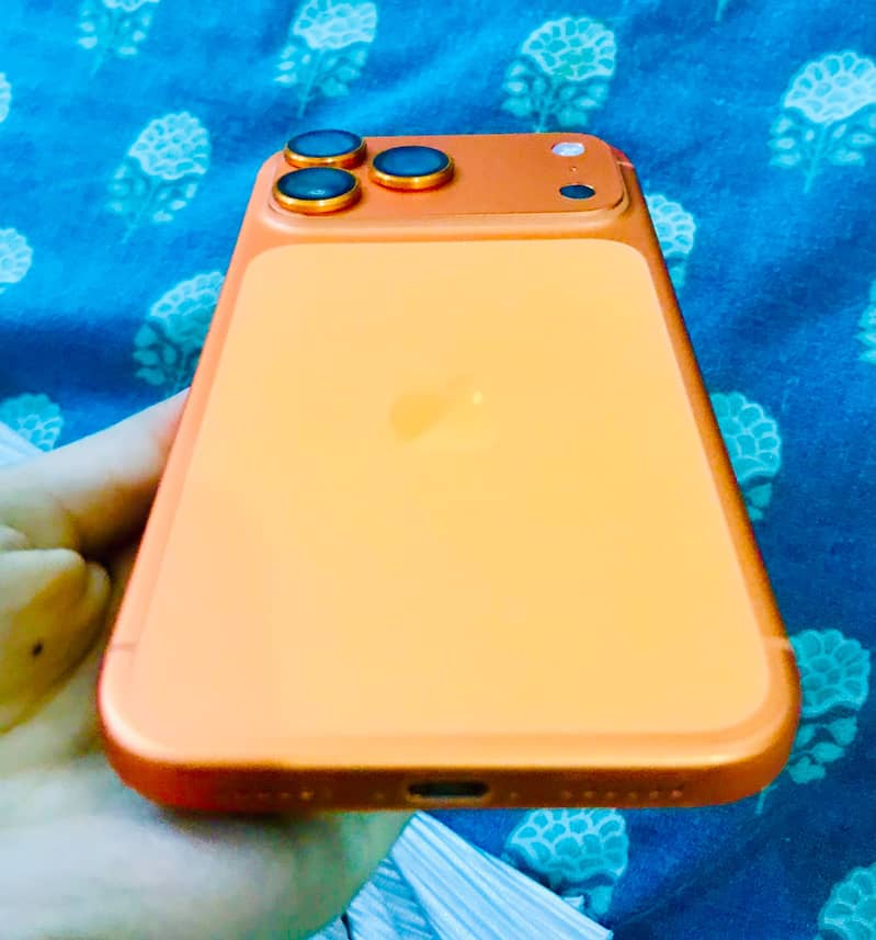 Apple iPhone 17 Pro Max 0