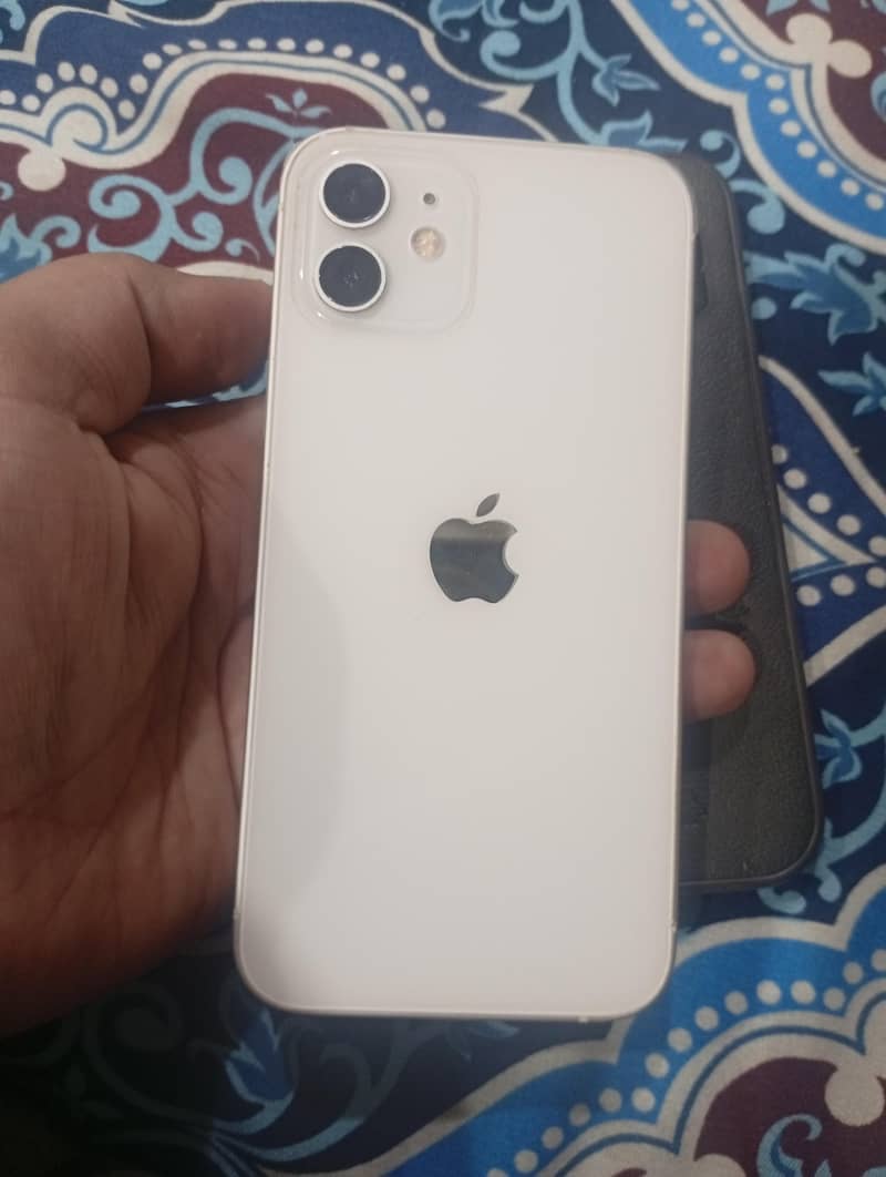 Apple iPhone 12 0