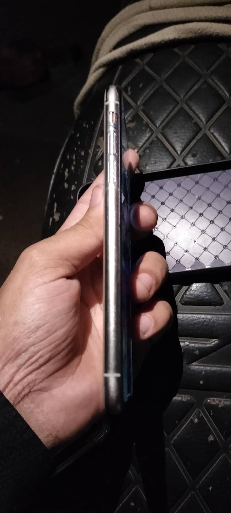Apple iPhone X 3