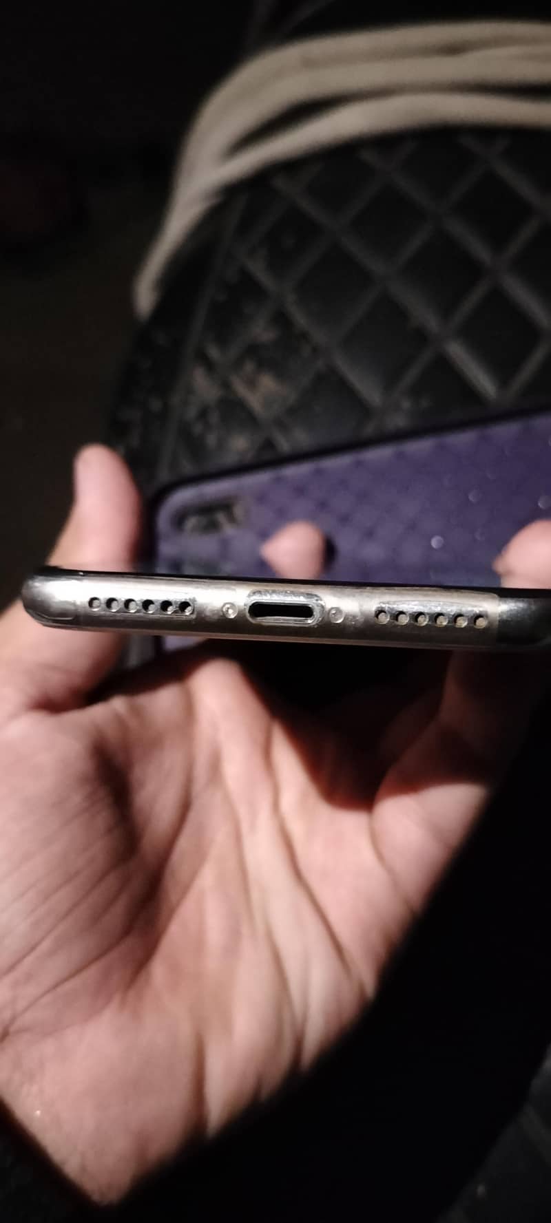 Apple iPhone X 4