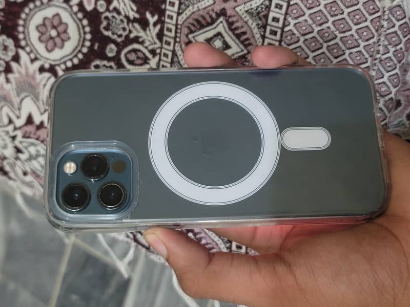 Apple iPhone 12 Pro 3
