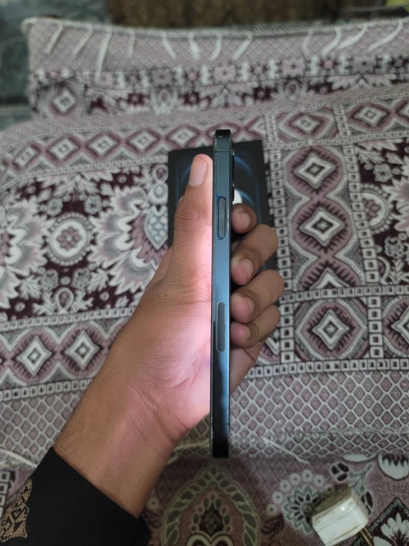 Apple iPhone 12 Pro 9