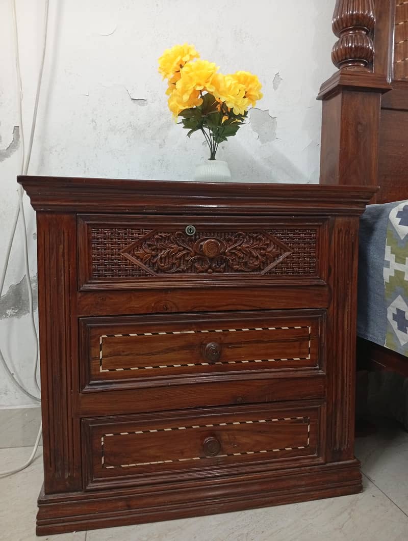 bed set with dressing table 4