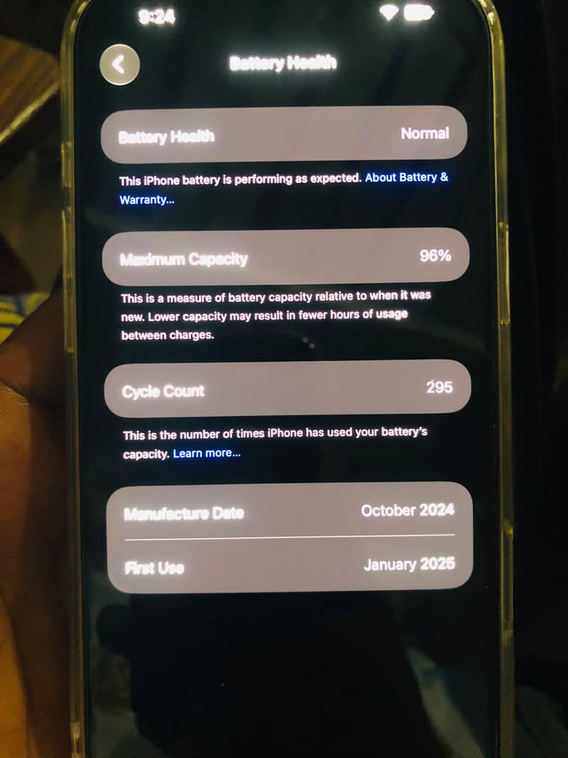 Apple iPhone 16 Pro Max 2