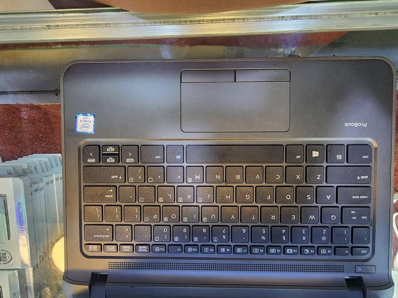 HP PRO BOOK 1