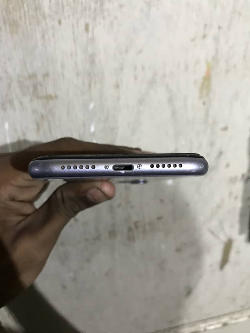 Apple iPhone 11 no exchange any mobile 4