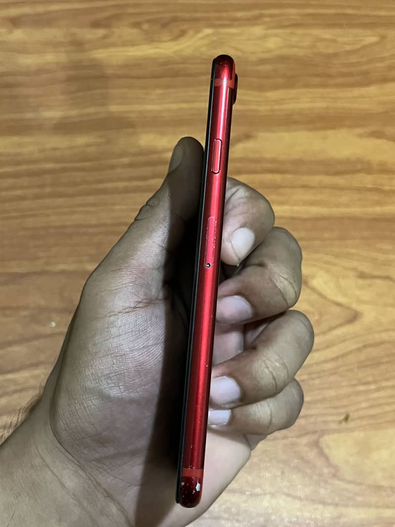 Apple iPhone 7 2