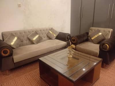 Luxury Five-Seater Sofa Set with Heavy Wooden Table for Sale