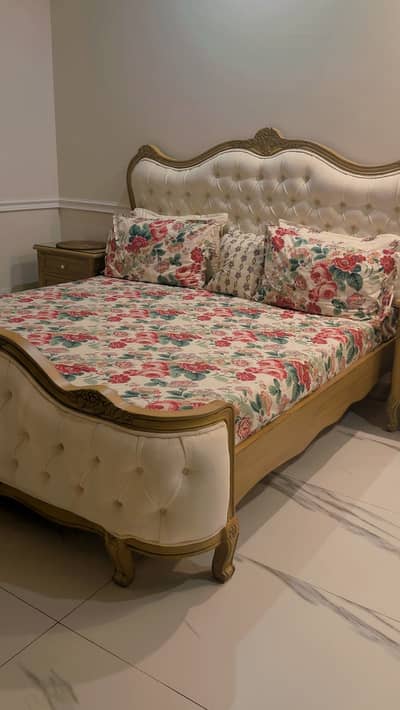 Wooden bed set