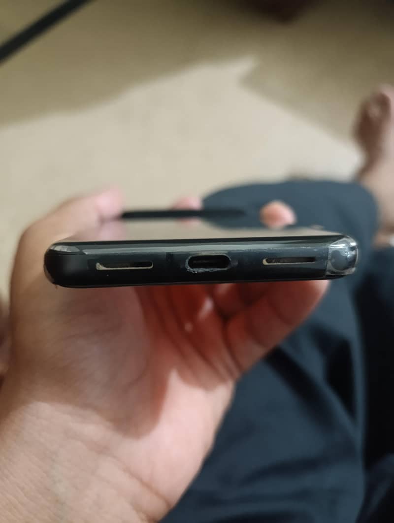 Google Pixel 8 2